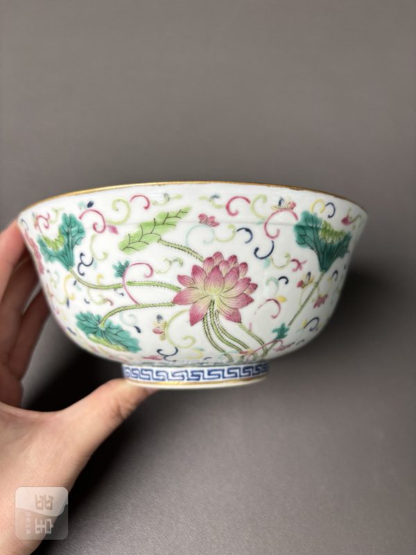 清光绪 内青花外粉彩莲池图碗 - 图4